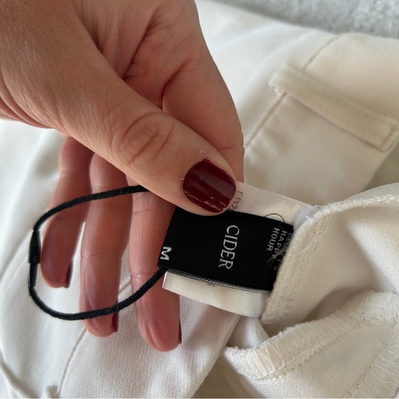 Matching Set - Picture 3 of 6